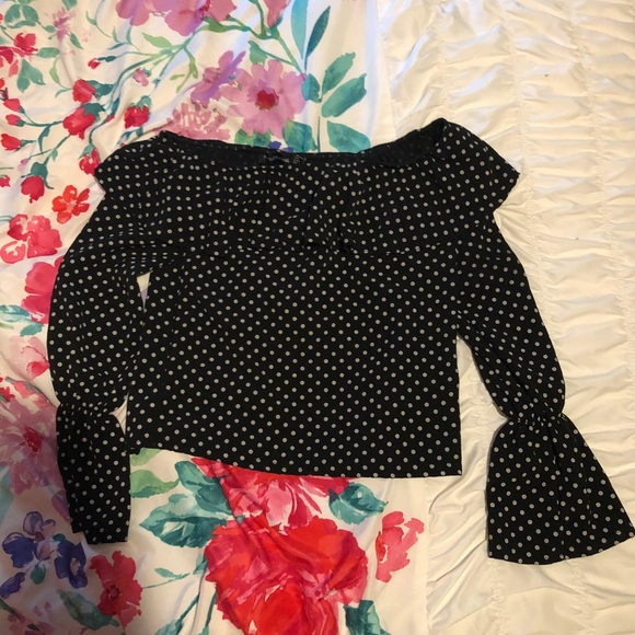PrettyLittleThing Tops - ❤️PrettyLittleThing Black Polka Dot Crop Top